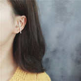 ラインストーンデザインピアス